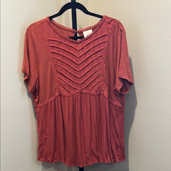 Knox Rose Tops - Women's clay colored flowy Top